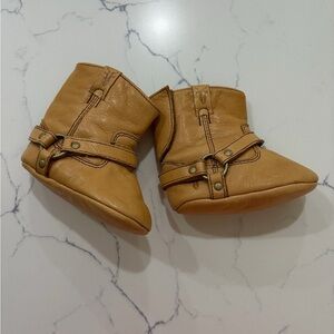 NWOT Frye Leather Crib Shoes Infant Size 3 Months Tan Harness Booties size 1M
